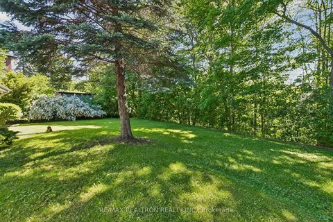 Photo 27 at 25 Groveland Crescent, Donalda, Toronto
