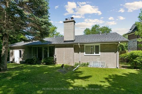 Photo 30 at 25 Groveland Crescent, Donalda, Toronto