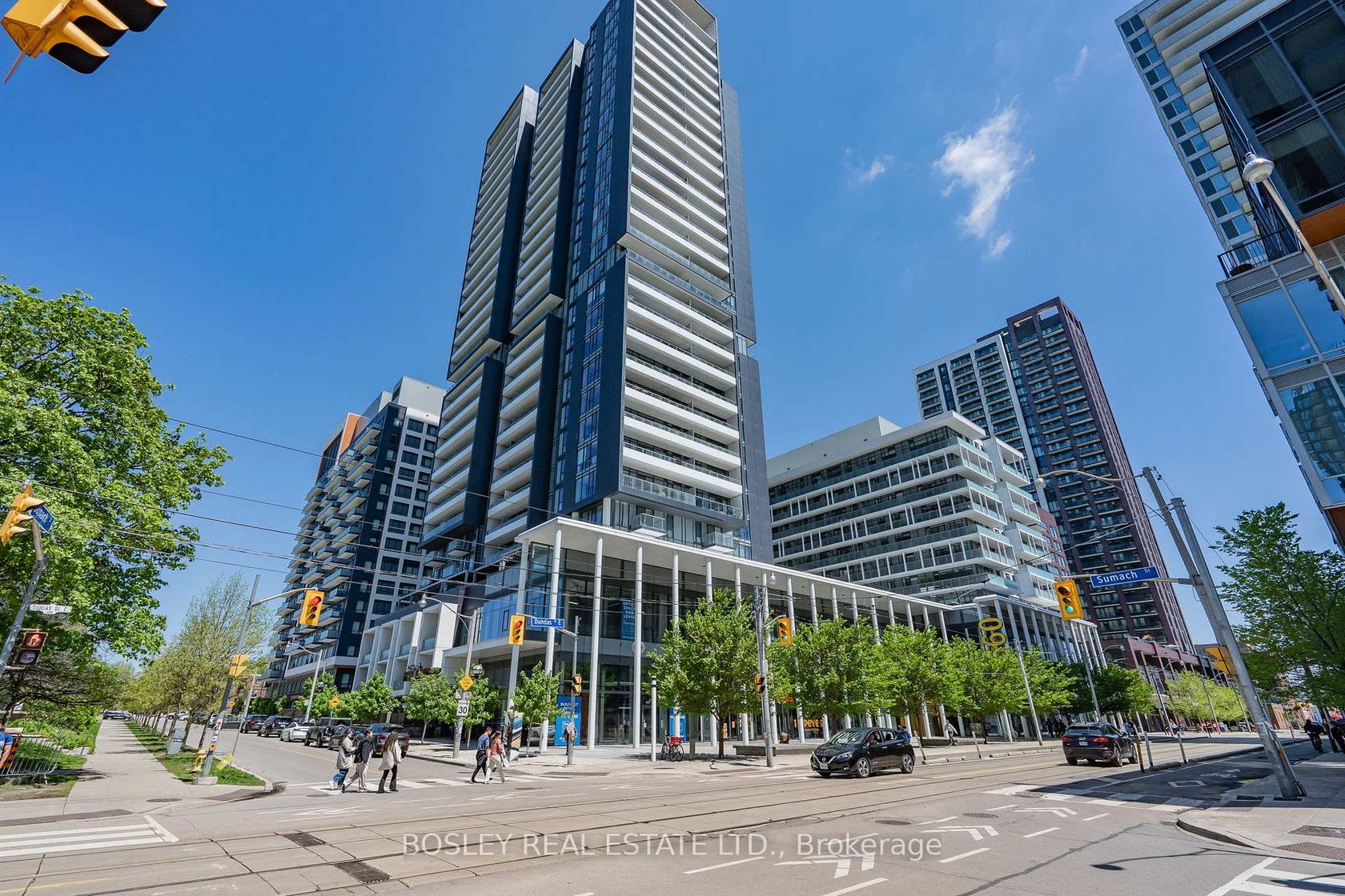 204 - 225 Sumach Street, Regent Park, Toronto photo number 2