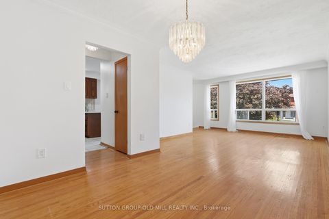 Photo 5 at 94 Muirhead Road, Pleasant View, Toronto