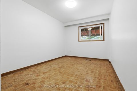 Photo 15 at 94 Muirhead Road, Pleasant View, Toronto