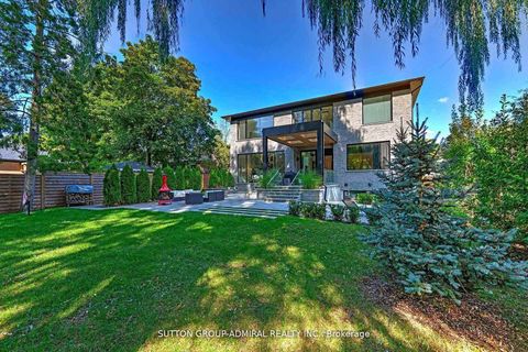 Photo 37 at 126 WOOD Lane, Mill Pond, Richmond Hill