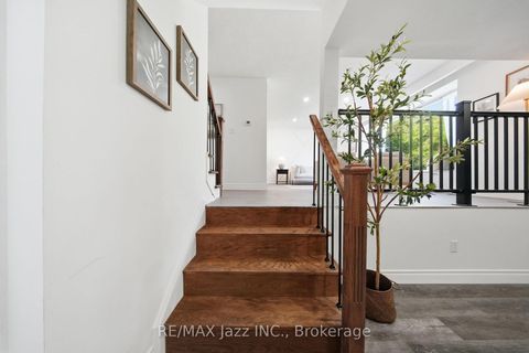 Photo 7 at 50 Oakdale Drive, Donevan, Oshawa