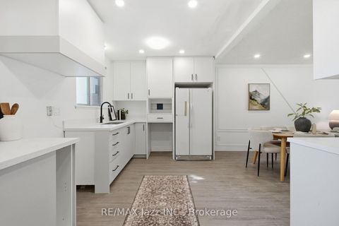 Photo 21 at 50 Oakdale Drive, Donevan, Oshawa