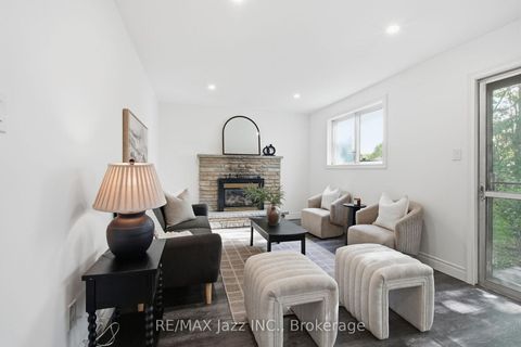 Photo 24 at 50 Oakdale Drive, Donevan, Oshawa