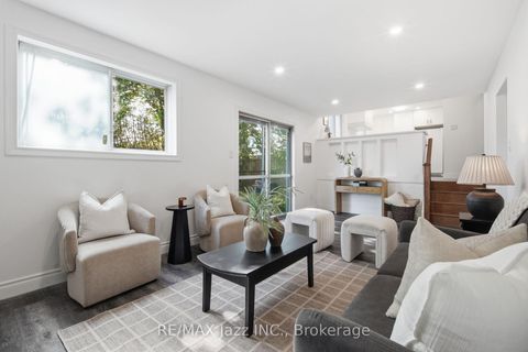 Photo 25 at 50 Oakdale Drive, Donevan, Oshawa