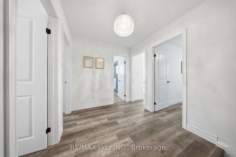 Photo 28 at 50 Oakdale Drive, Donevan, Oshawa