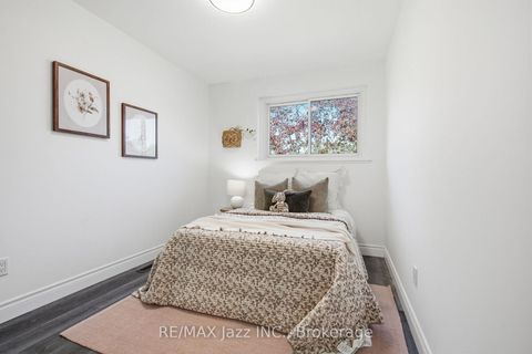 Photo 31 at 50 Oakdale Drive, Donevan, Oshawa
