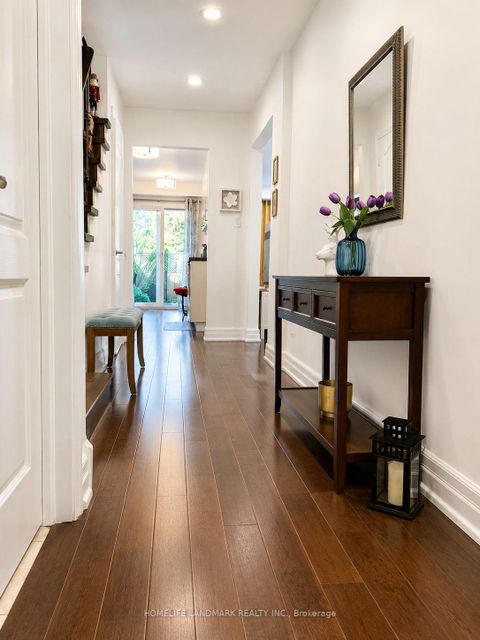 Photo 3 at 13 - 115 Avenue Road, North Richvale, Richmond Hill