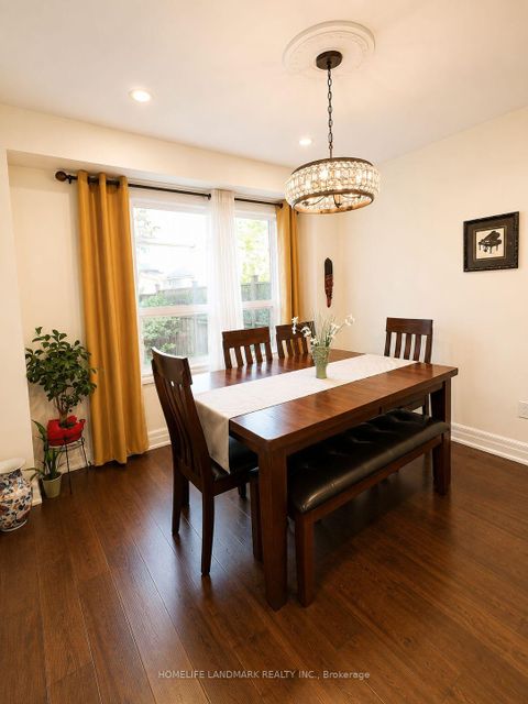Photo 4 at 13 - 115 Avenue Road, North Richvale, Richmond Hill