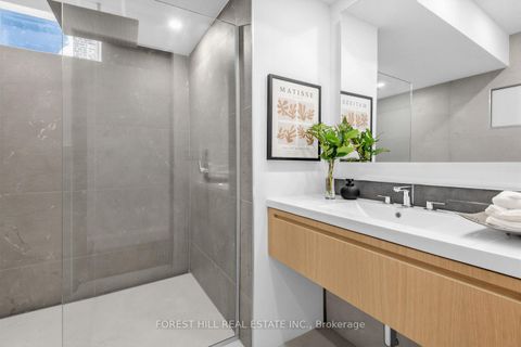 Photo 35 at 309 Lonsdale Road, Casa Loma, Toronto