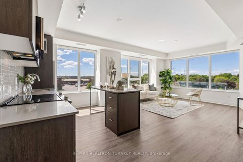 Photo 6 at 311 - 185 Deerfield Road N, Central Newmarket, Newmarket