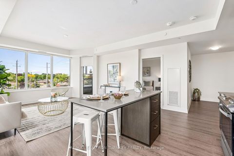 Photo 13 at 311 - 185 Deerfield Road N, Central Newmarket, Newmarket