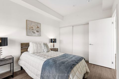 Photo 15 at 311 - 185 Deerfield Road N, Central Newmarket, Newmarket