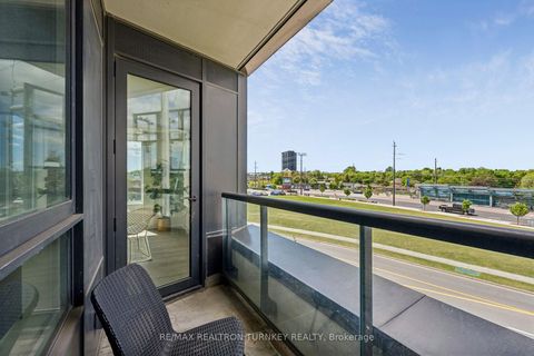 Photo 23 at 311 - 185 Deerfield Road N, Central Newmarket, Newmarket