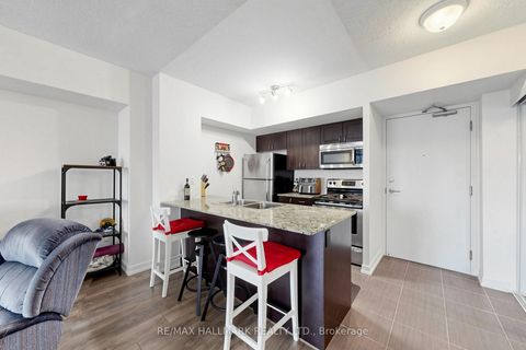 Photo 13 at 1119 - 812 Lansdowne Avenue, Junction, Toronto