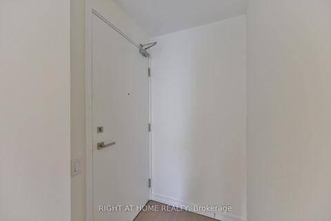 Photo 2 at 3903 - 101 Peter Street W, Waterfront Communities C1, Toronto