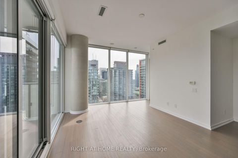Photo 9 at 3903 - 101 Peter Street W, Waterfront Communities C1, Toronto