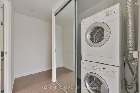 Photo 17 at 3903 - 101 Peter Street W, Waterfront Communities C1, Toronto