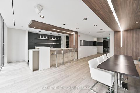 Photo 24 at 3903 - 101 Peter Street W, Waterfront Communities C1, Toronto