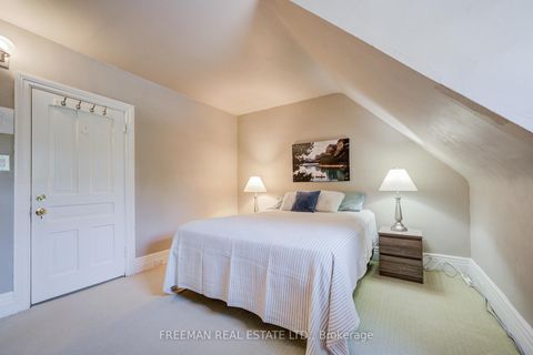 Photo 20 at 224 Lippincott Street, University, Toronto