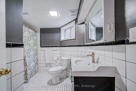 Photo 30 at 224 Lippincott Street, University, Toronto