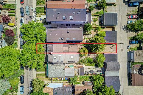 Photo 37 at 224 Lippincott Street, University, Toronto