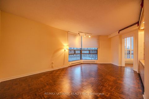 Photo 14 at 201 - 240 Heath Street W, Forest Hill South, Toronto