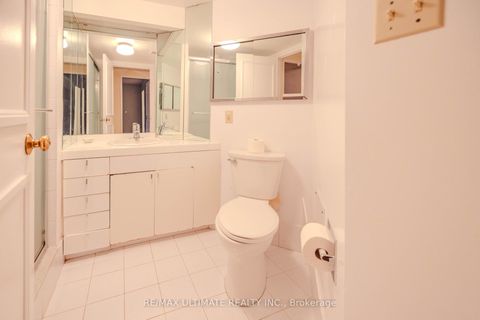Photo 16 at 201 - 240 Heath Street W, Forest Hill South, Toronto
