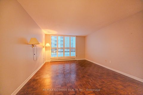 Photo 20 at 201 - 240 Heath Street W, Forest Hill South, Toronto