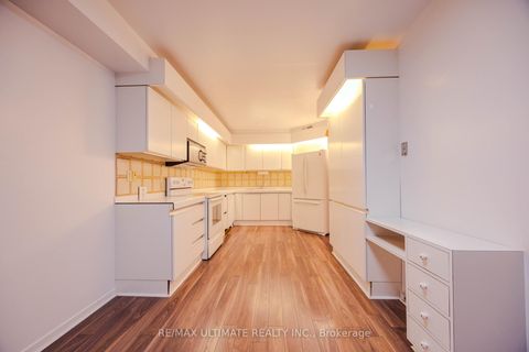 Photo 22 at 201 - 240 Heath Street W, Forest Hill South, Toronto