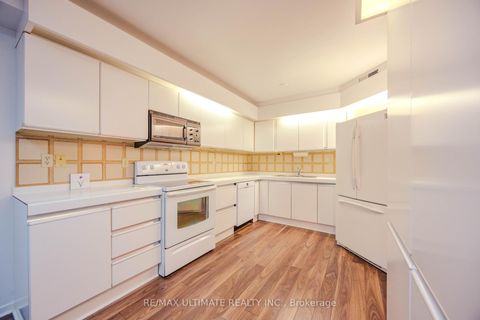 Photo 23 at 201 - 240 Heath Street W, Forest Hill South, Toronto