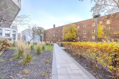 Photo 31 at 201 - 240 Heath Street W, Forest Hill South, Toronto