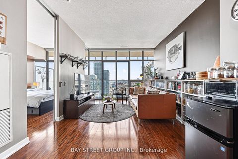 Photo 10 at 3505 - 33 Charles Street E, Yonge Corridor, Toronto