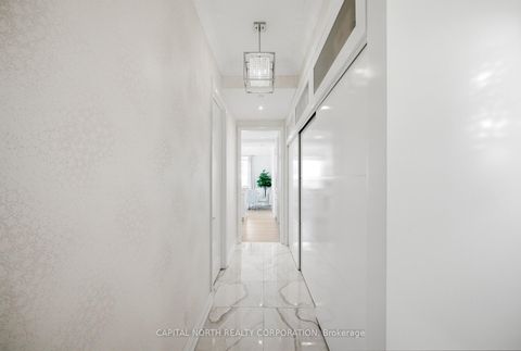 Photo 7 at 804 - 23 Glebe Road W, Eglinton, Toronto