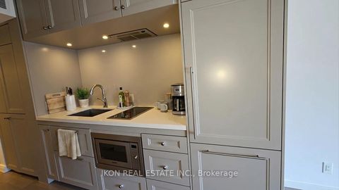 Photo 2 at 1013 - 155 Yorkville Avenue, Annex, Toronto