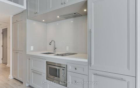 Photo 3 at 1013 - 155 Yorkville Avenue, Annex, Toronto
