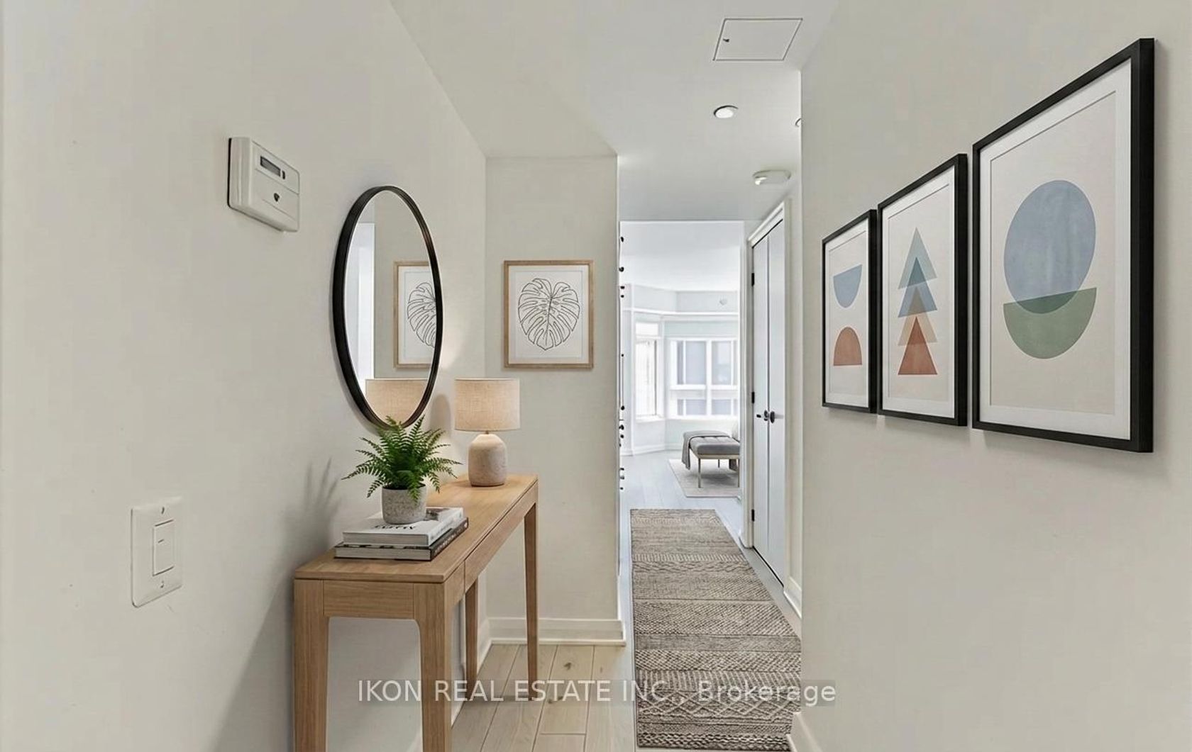 1013 - 155 Yorkville Avenue, Annex, Toronto photo number 2