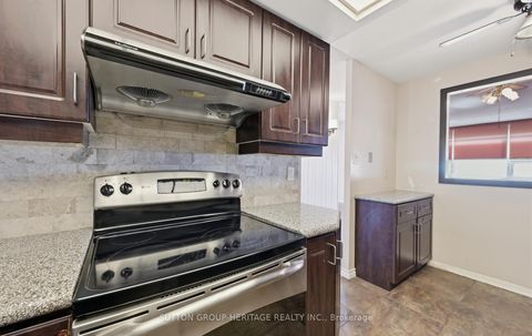 Photo 38 at 1915 - 121 Ling Road, West Hill, Toronto