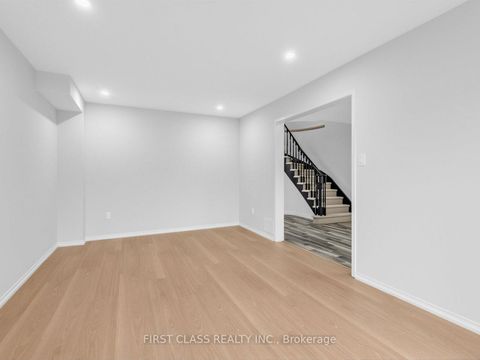 Photo 5 at 104 Chalmers Drive, Painswick South, Barrie