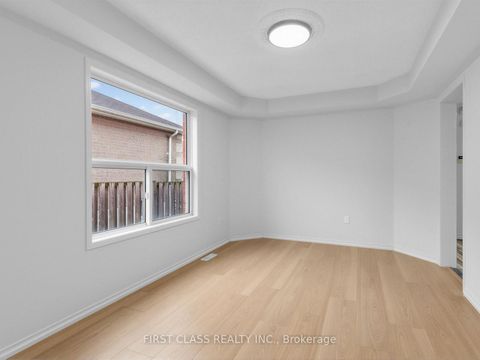 Photo 19 at 104 Chalmers Drive, Painswick South, Barrie