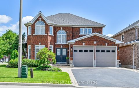 Photo 0 at 7 Gagnon Gate, Rolling Acres, Whitby