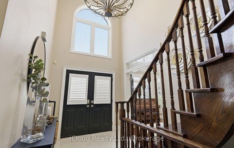 Photo 4 at 7 Gagnon Gate, Rolling Acres, Whitby