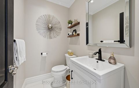 Photo 19 at 7 Gagnon Gate, Rolling Acres, Whitby