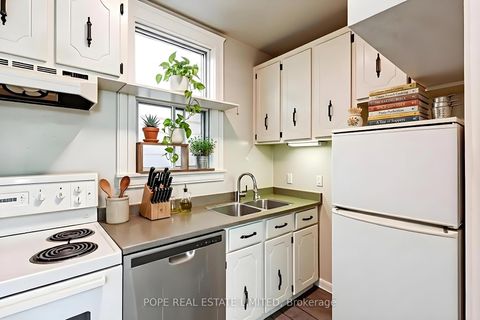 Photo 8 at 18 Edgewood Avenue, Woodbine Corridor, Toronto