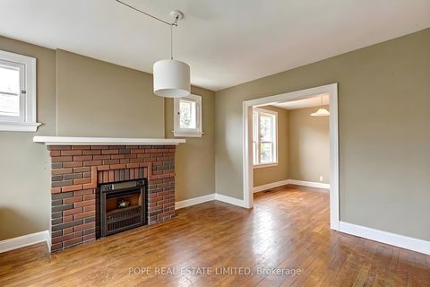 Photo 21 at 18 Edgewood Avenue, Woodbine Corridor, Toronto