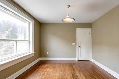 Photo 24 at 18 Edgewood Avenue, Woodbine Corridor, Toronto