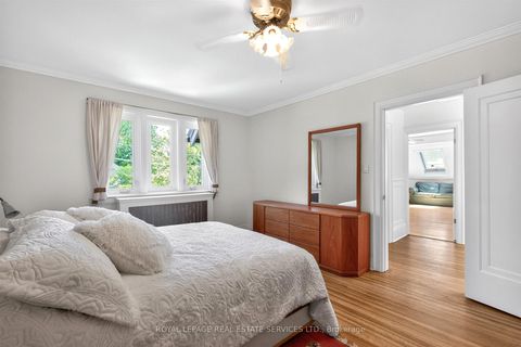 Photo 16 at 42 Humbercrest Boulevard, Lambton Baby Point, Toronto