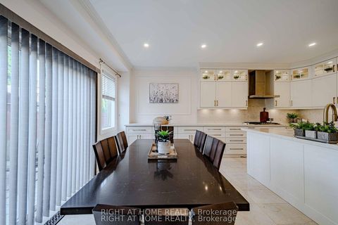 Photo 10 at 111 Forecastle Road, Patterson, Vaughan