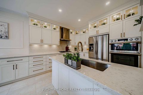 Photo 13 at 111 Forecastle Road, Patterson, Vaughan